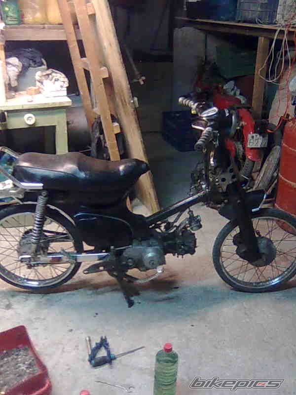 Photo 1864017