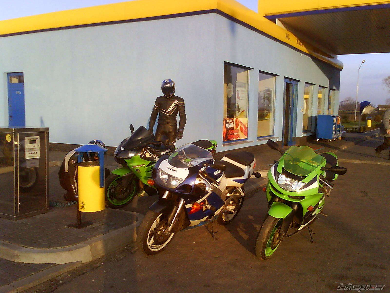 Photo 1865201
