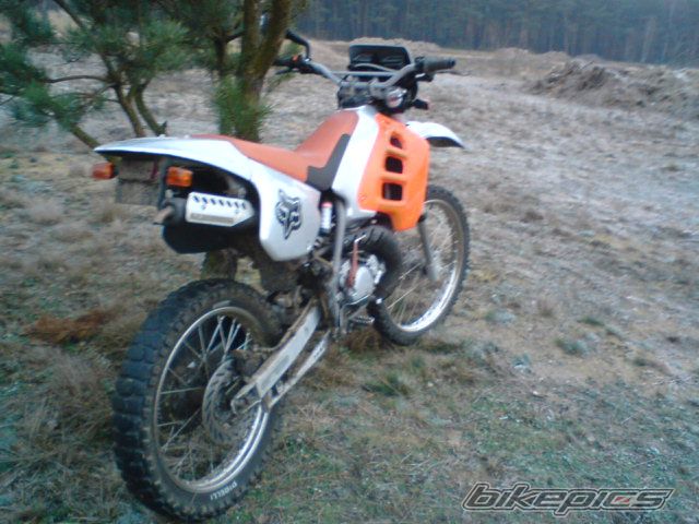 Photo 1865304