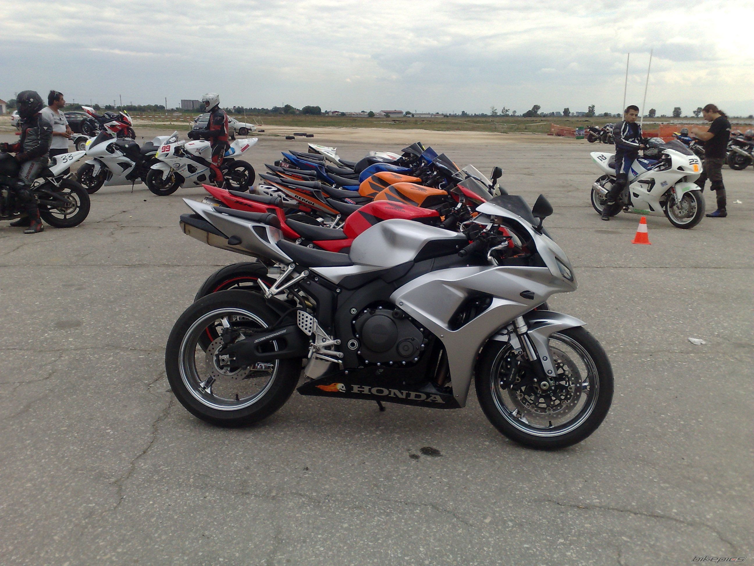 Photo 1865624