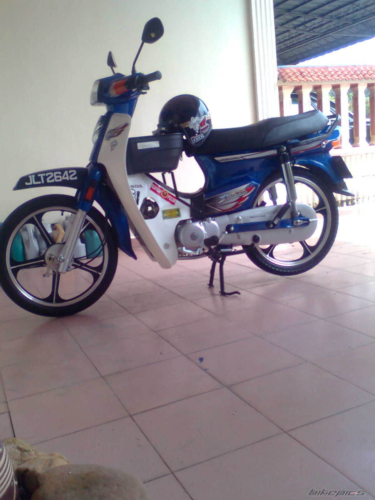 Photo 1865770