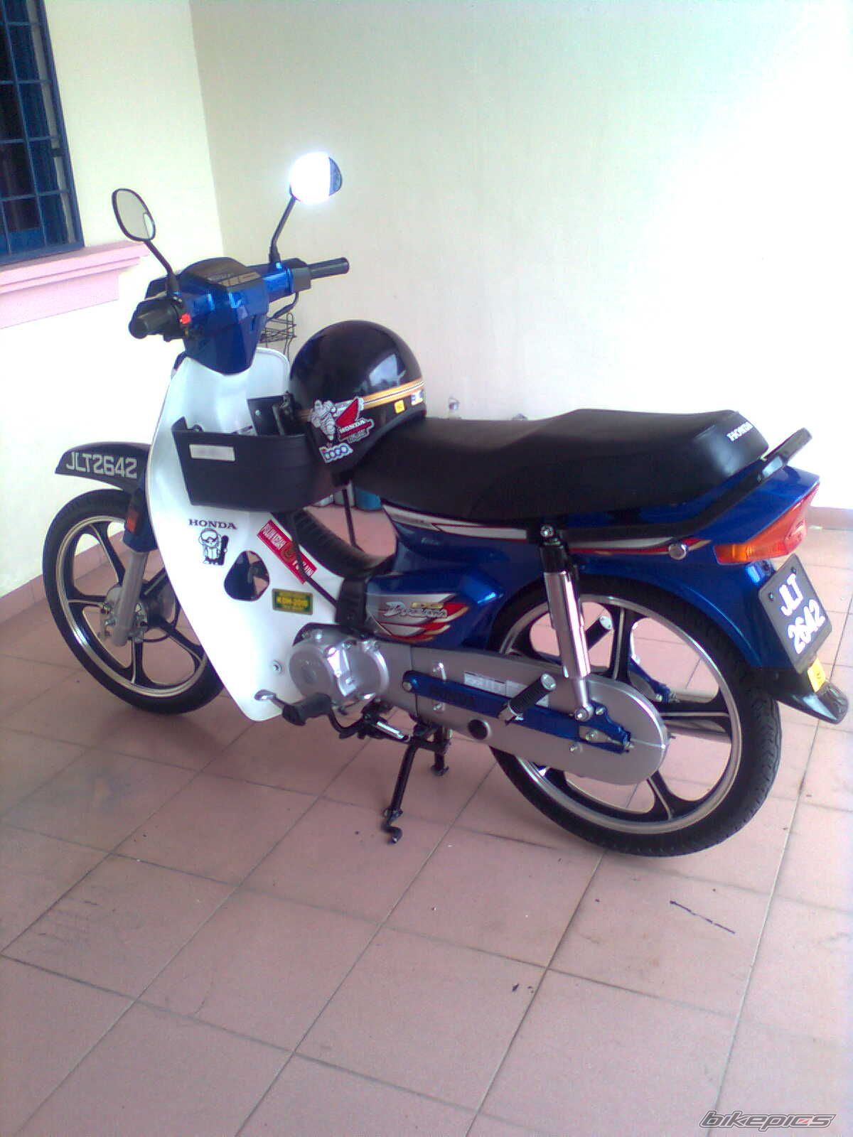 Photo 1865773