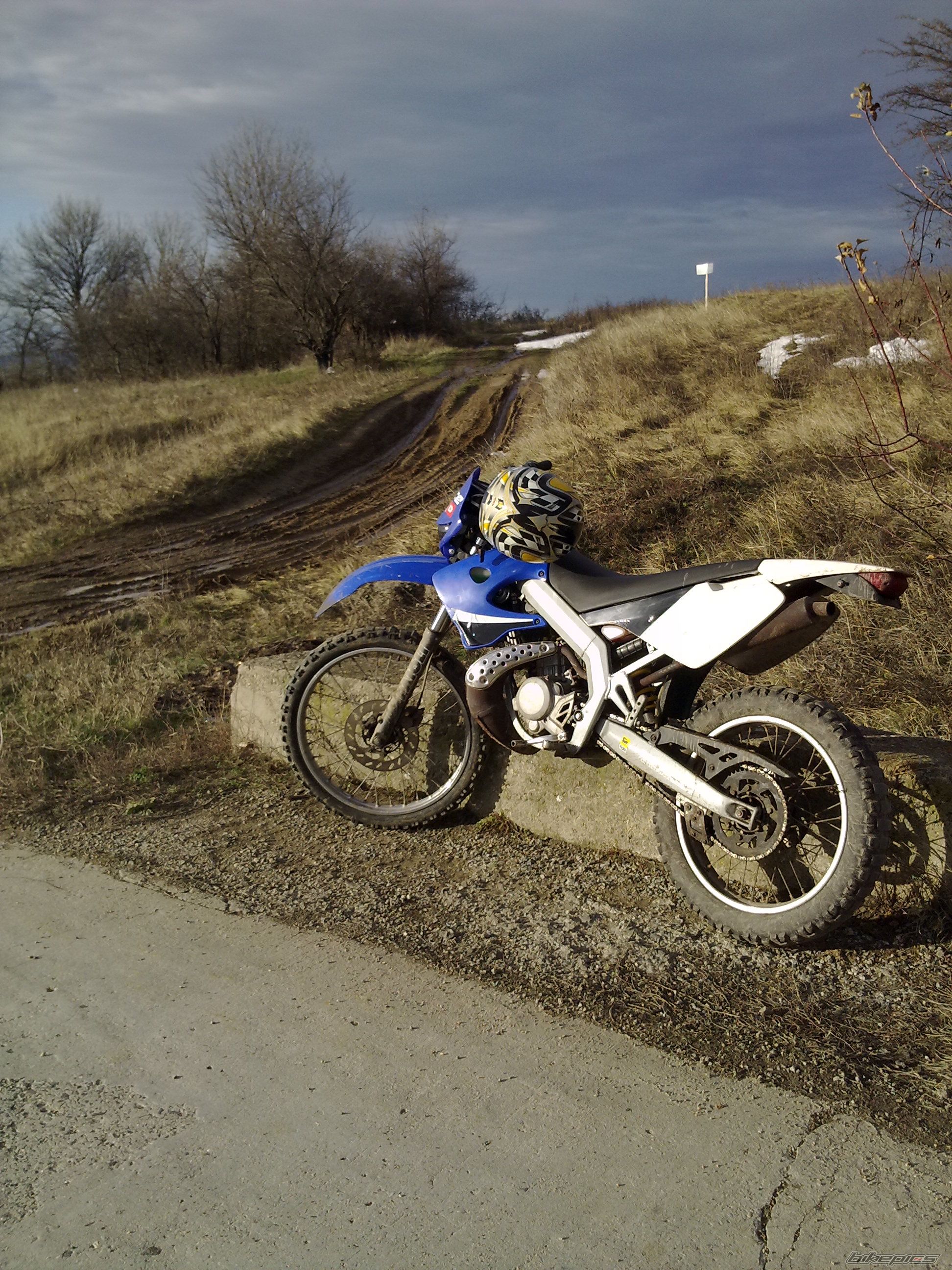 Photo 1865878