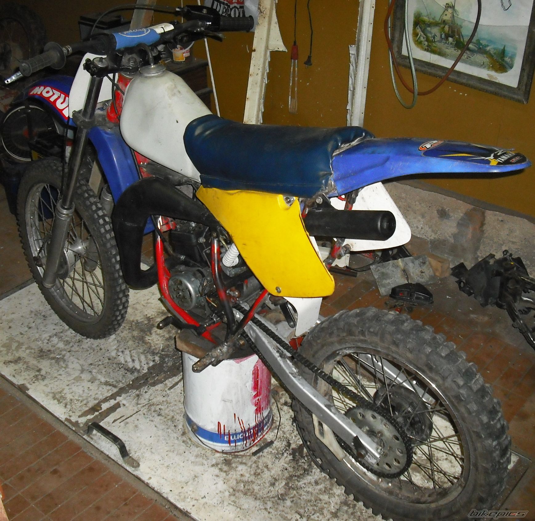 Photo 1865933