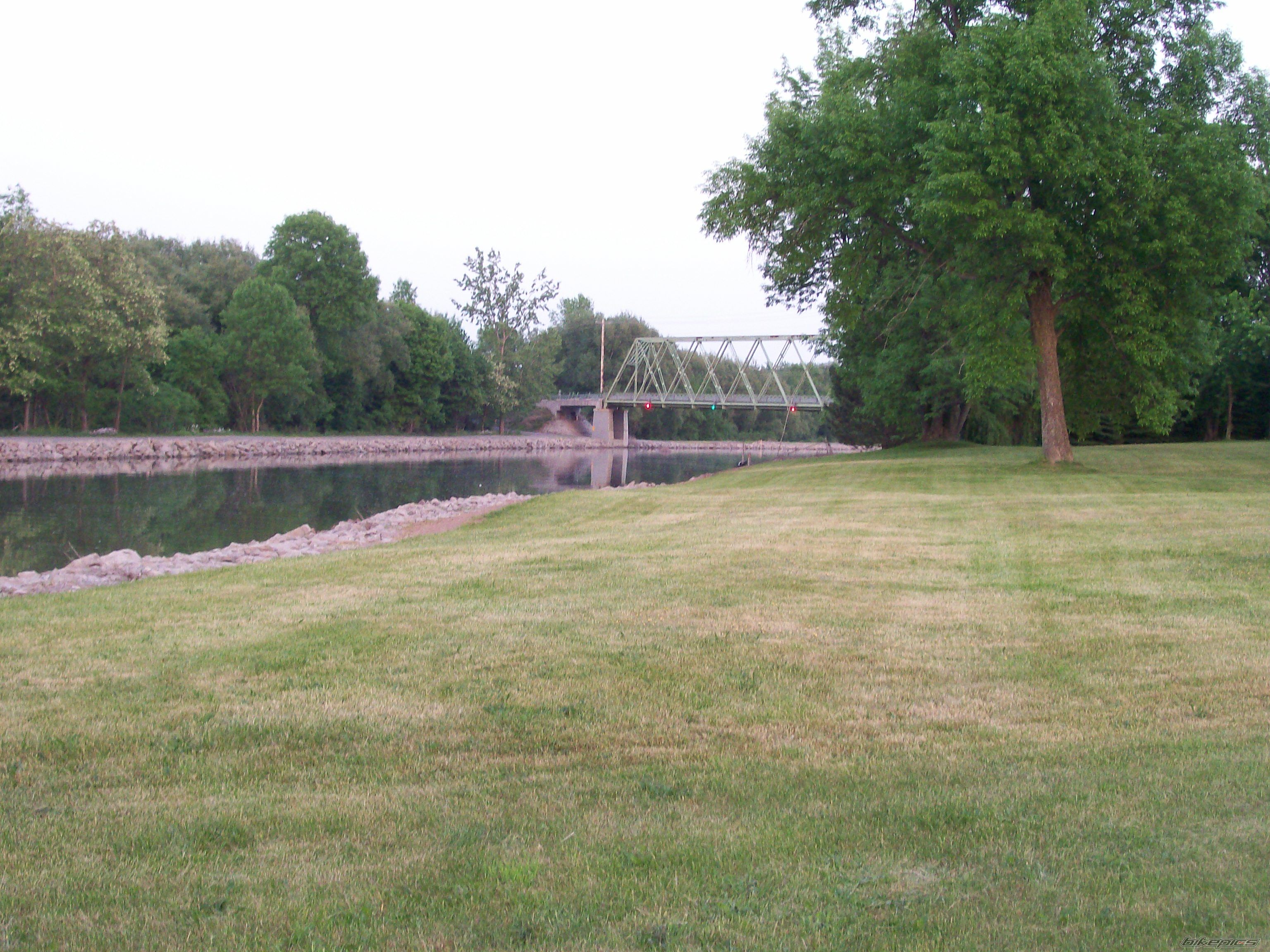 Photo 1865998