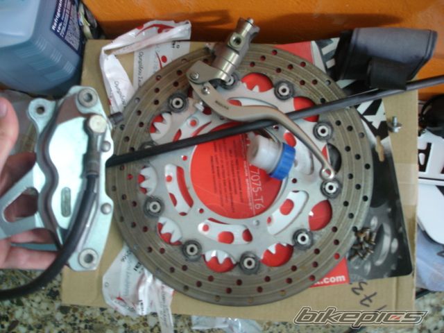 Photo 1866587