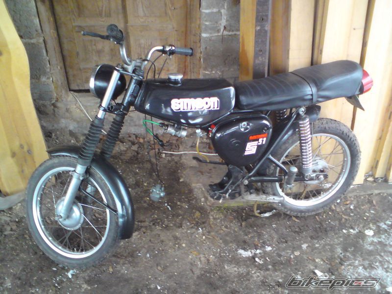 Photo 1866840