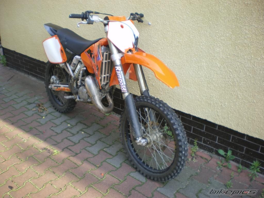 Photo 1867469