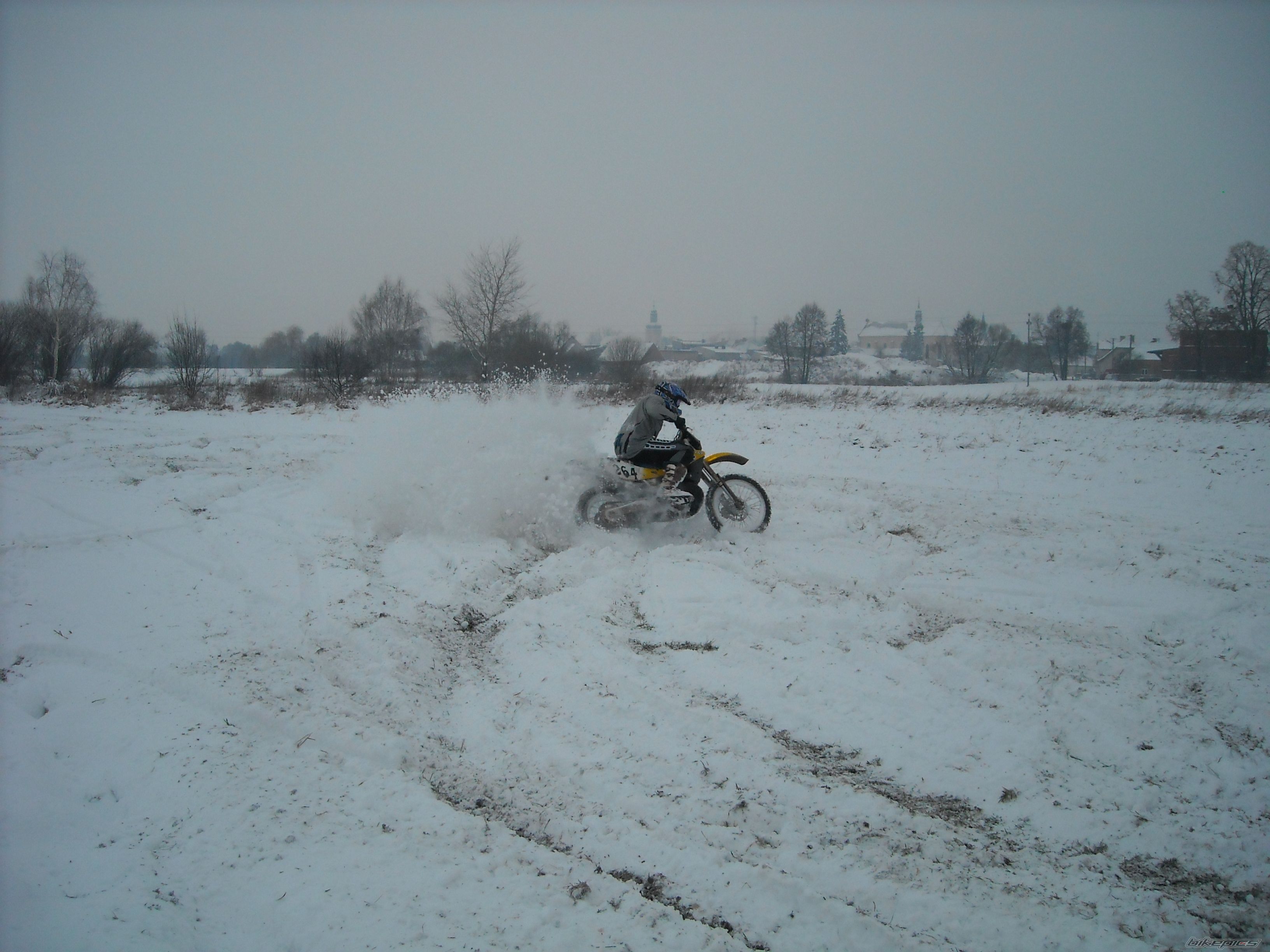 Photo 1867489