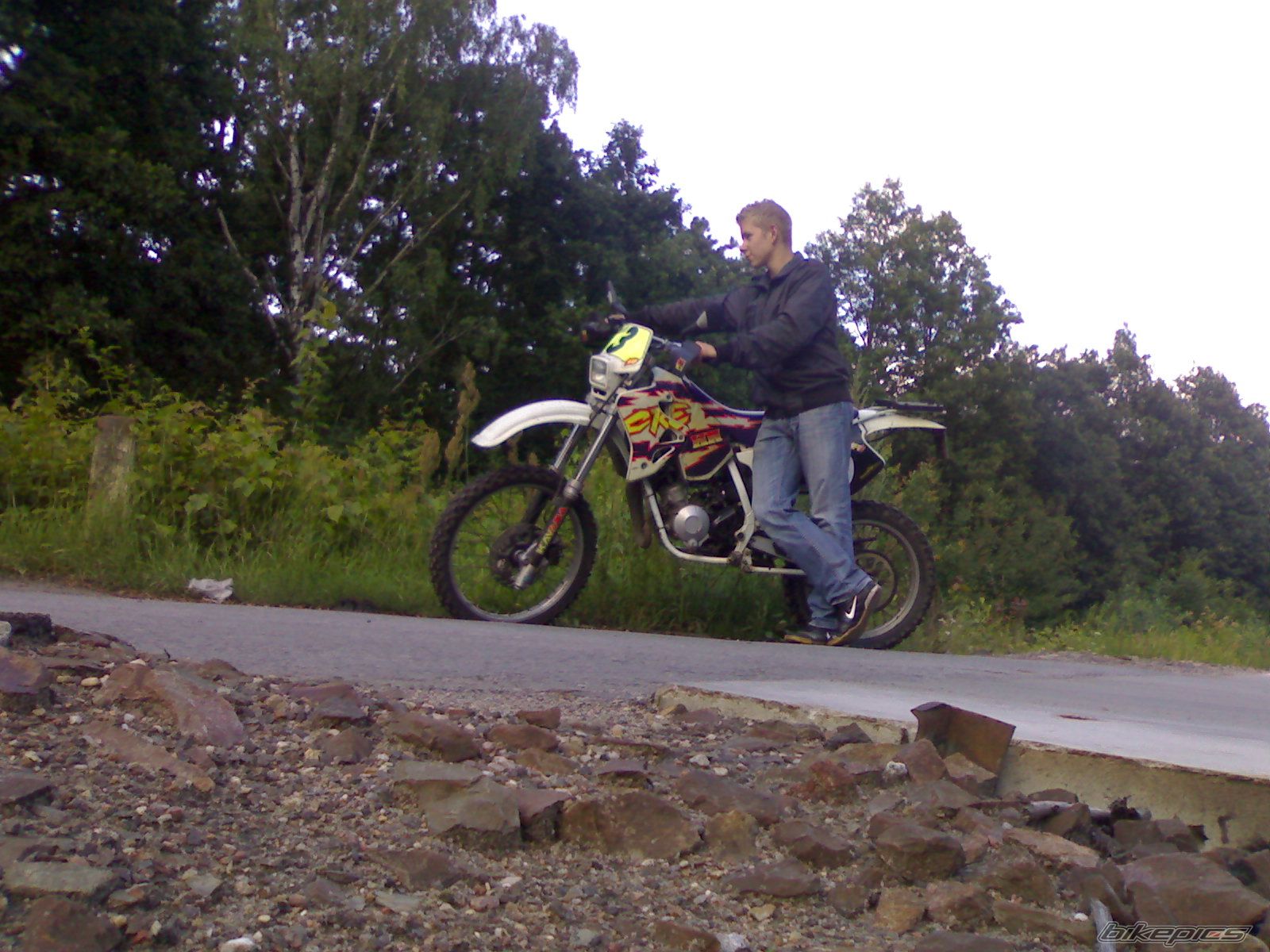 Photo 1867509