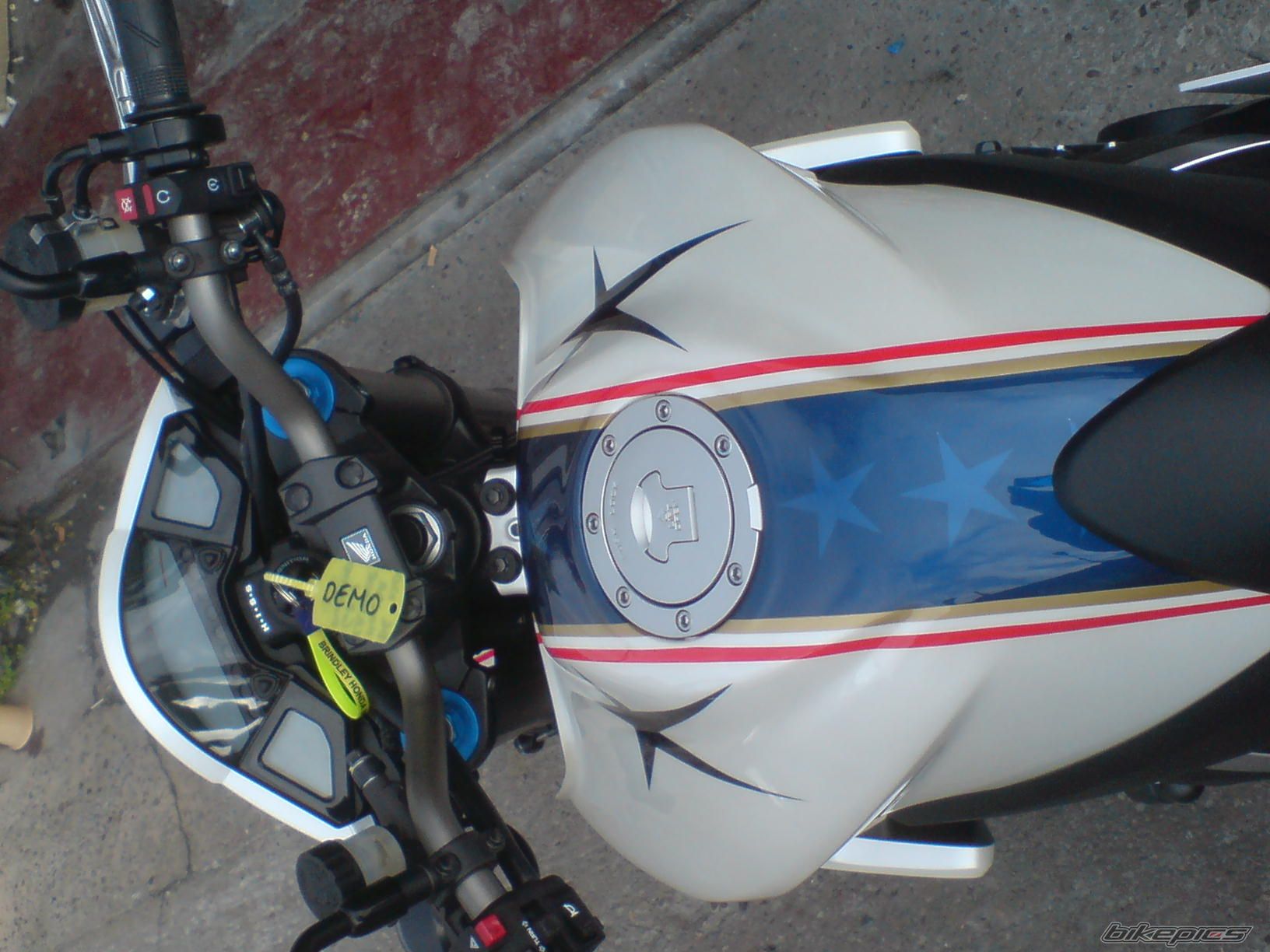 Photo 1867867