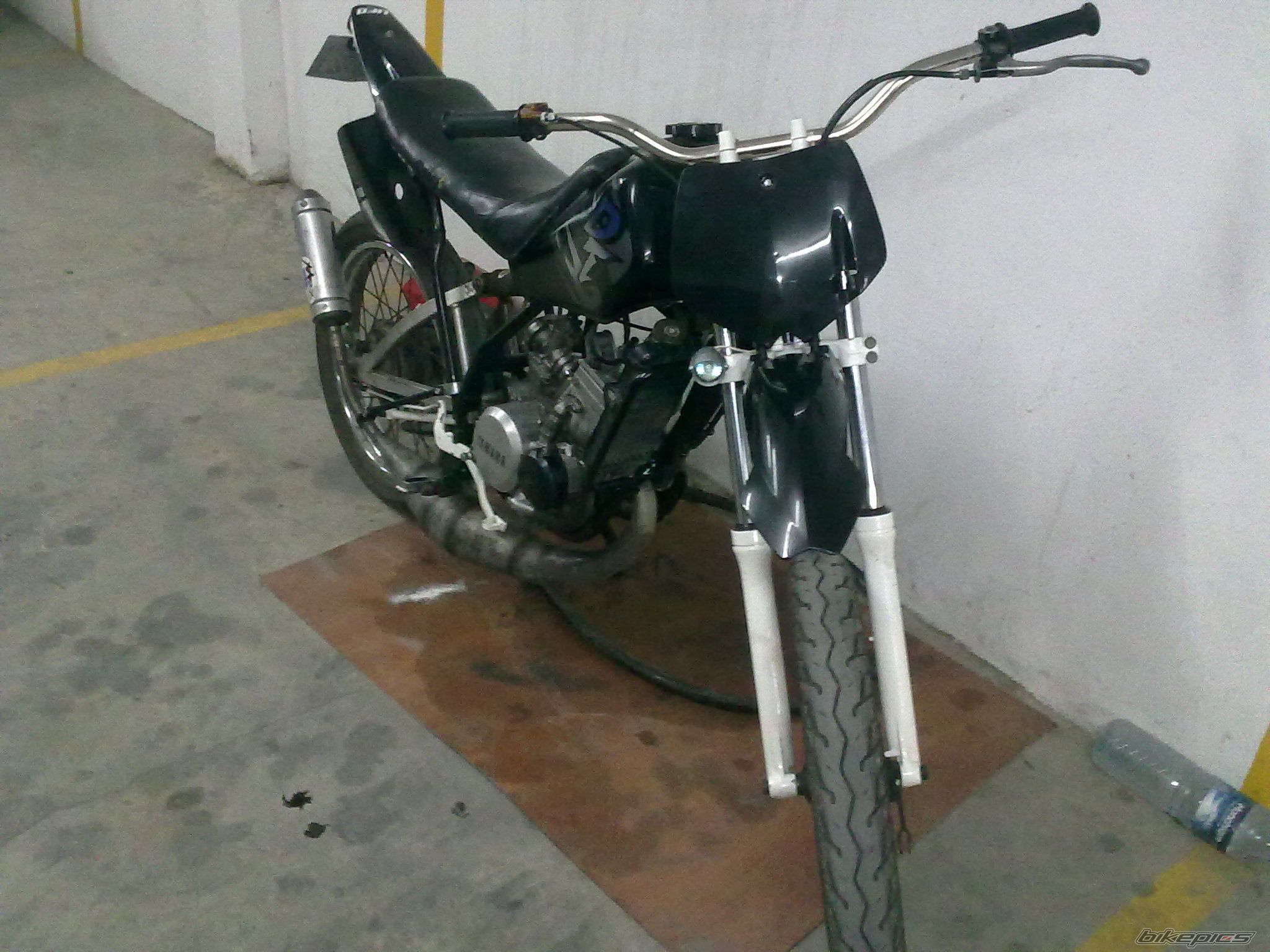 Photo 1868004