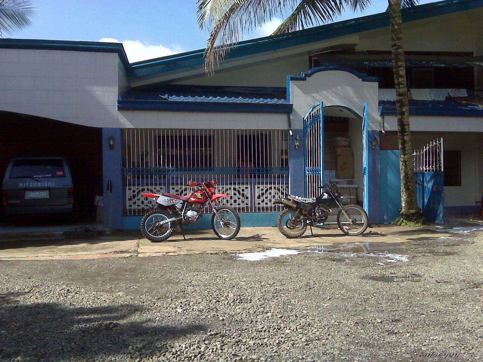 Photo 1868096