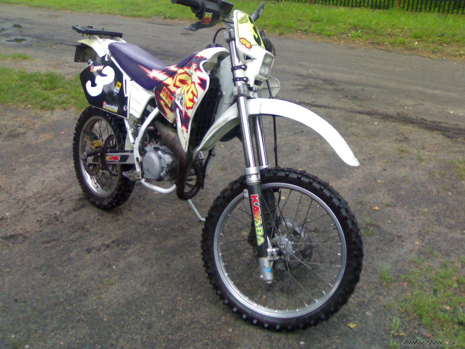 Photo 1868260