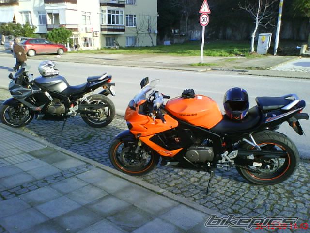 Photo 1868380