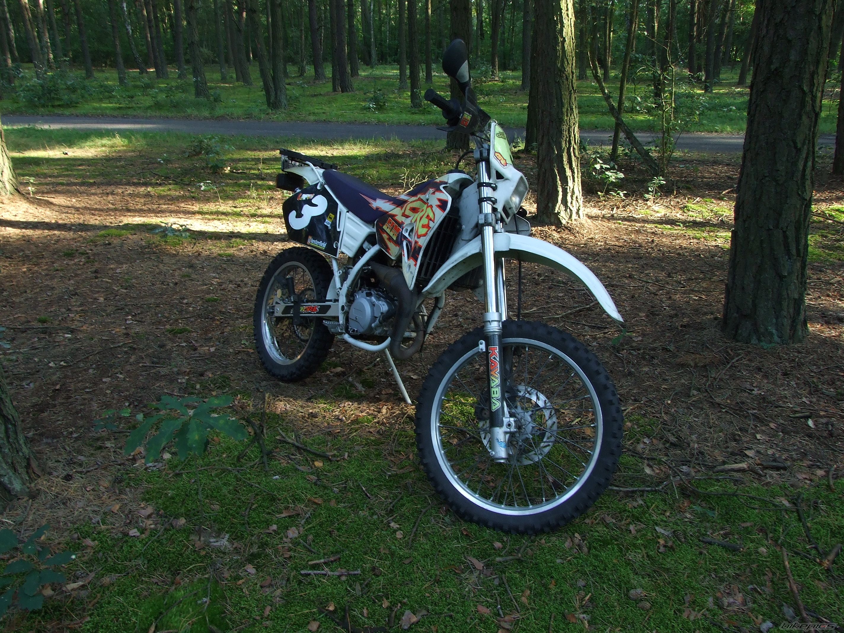 Photo 1868393