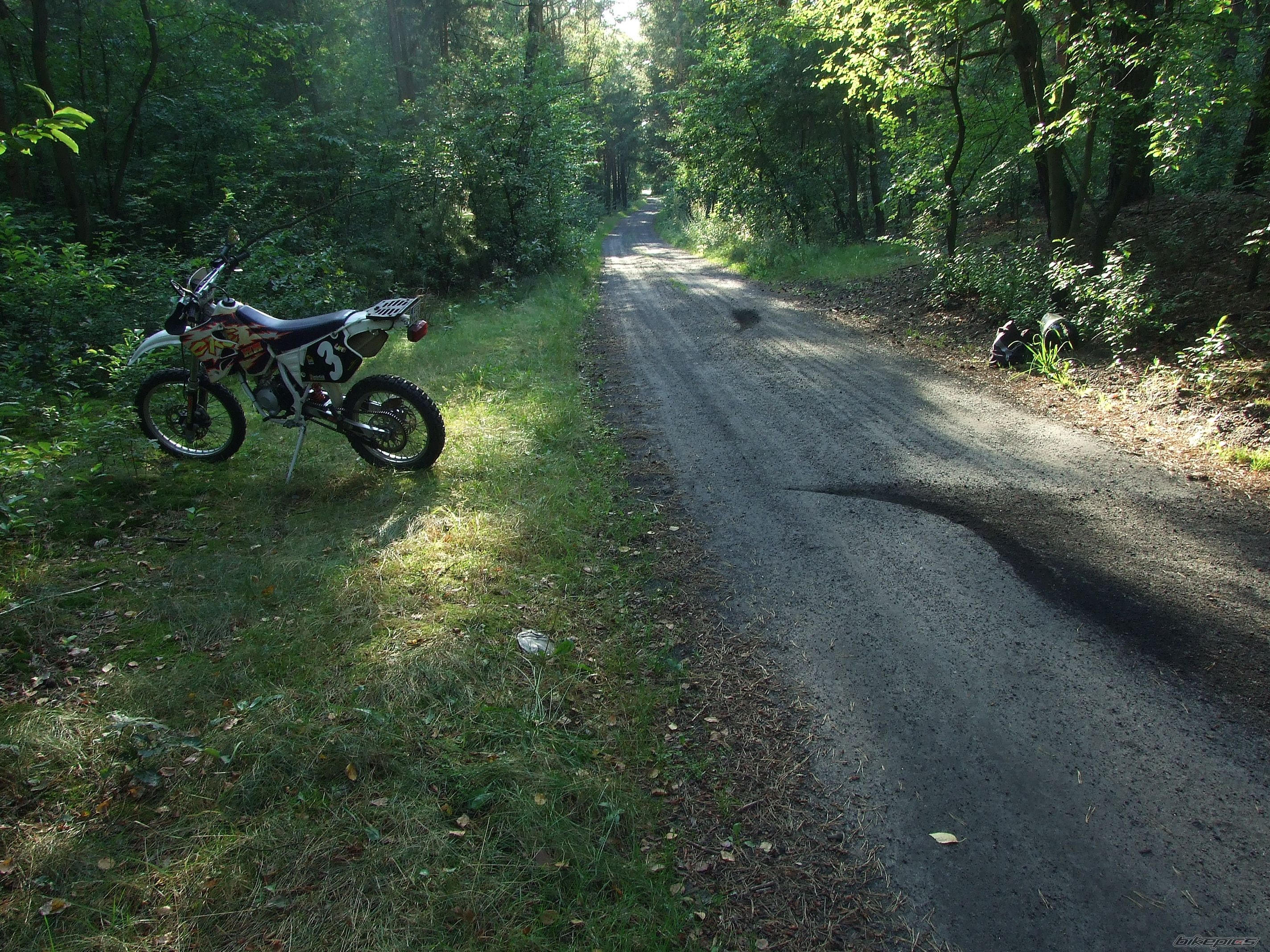 Photo 1868549