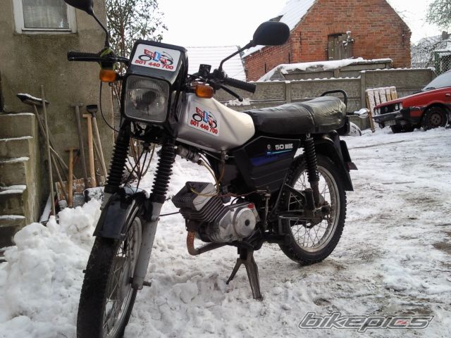 Photo 1868605