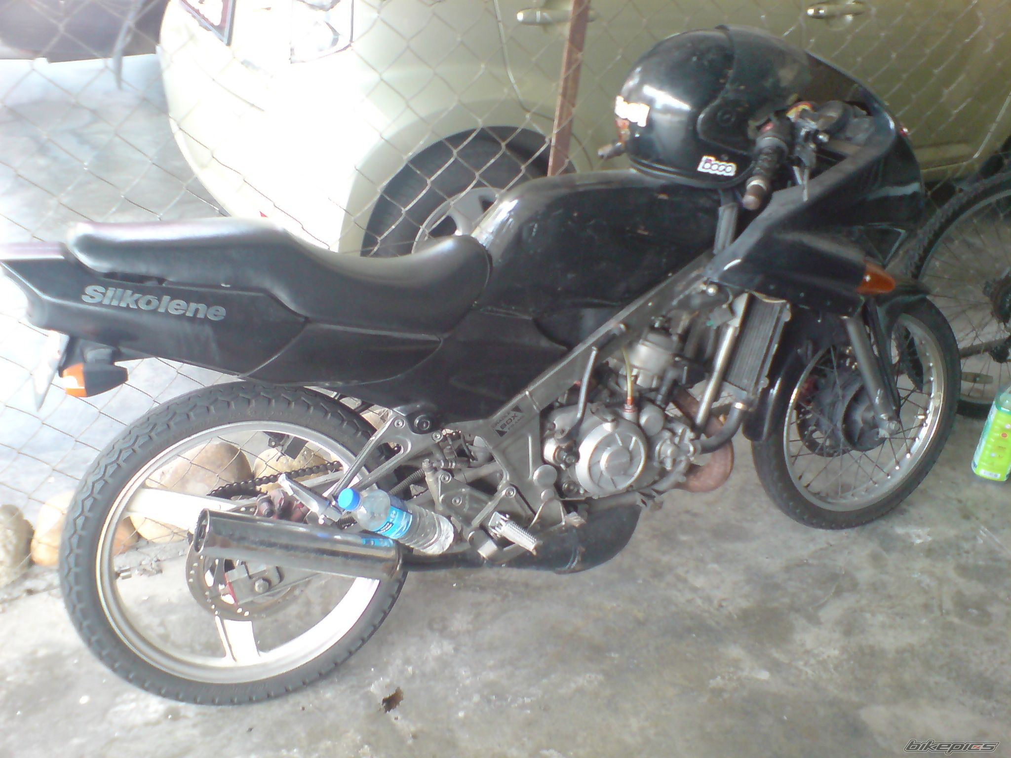 Photo 1868694