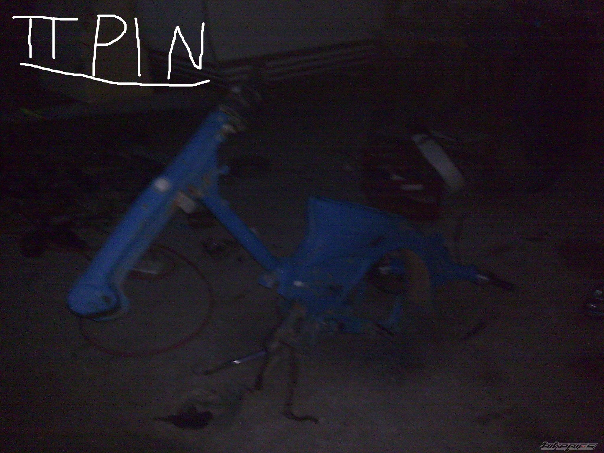Photo 1868712