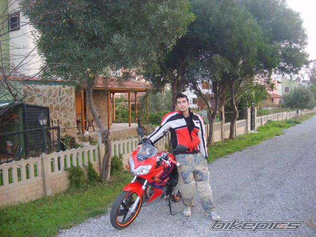 Photo 1868735