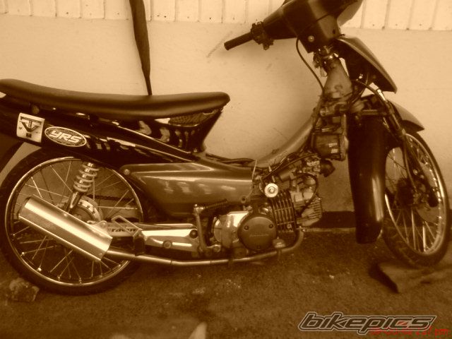 Photo 1869014