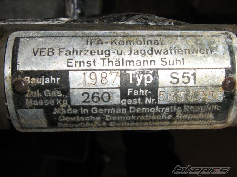 Photo 1869043
