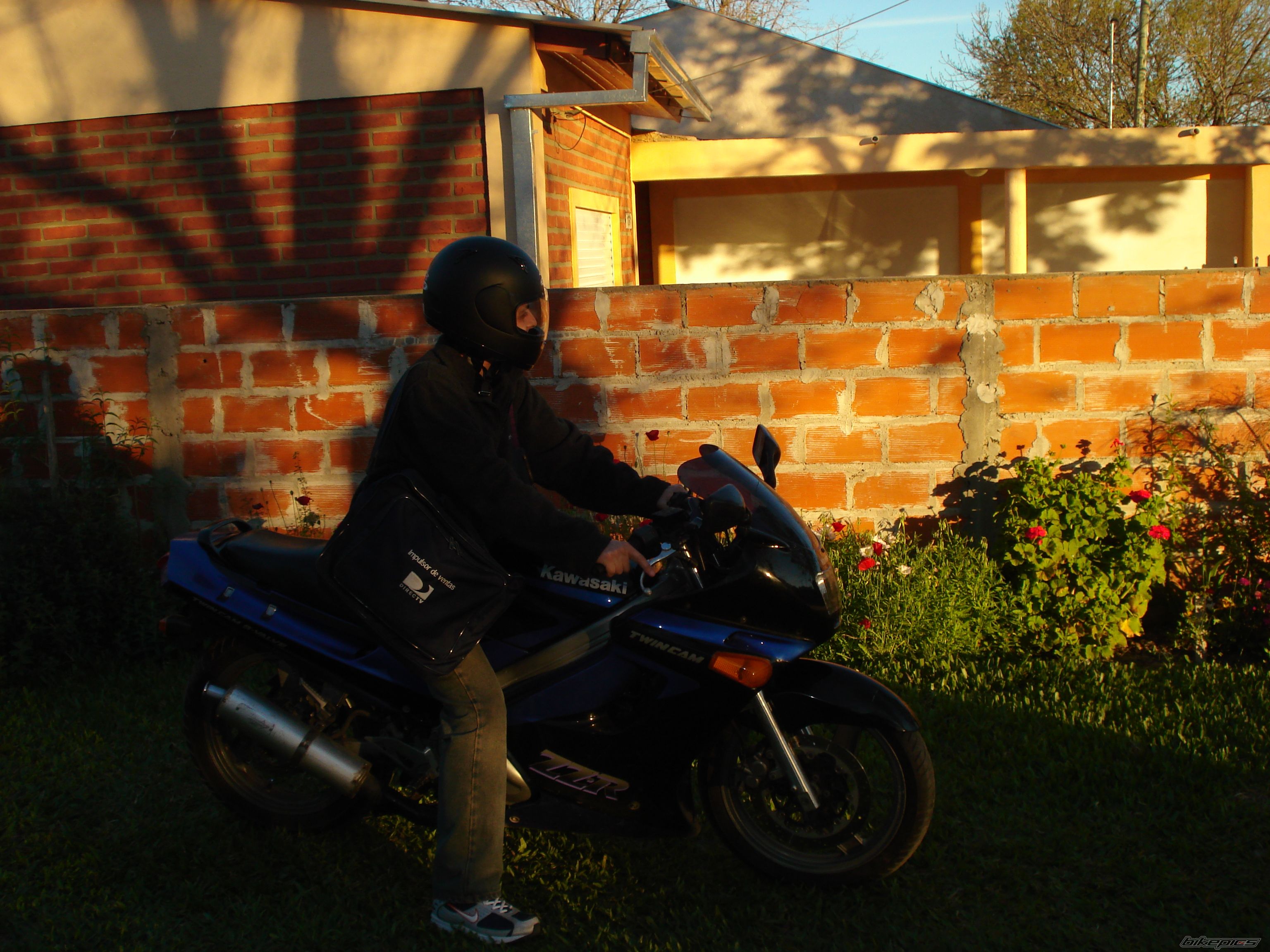 Photo 1869168