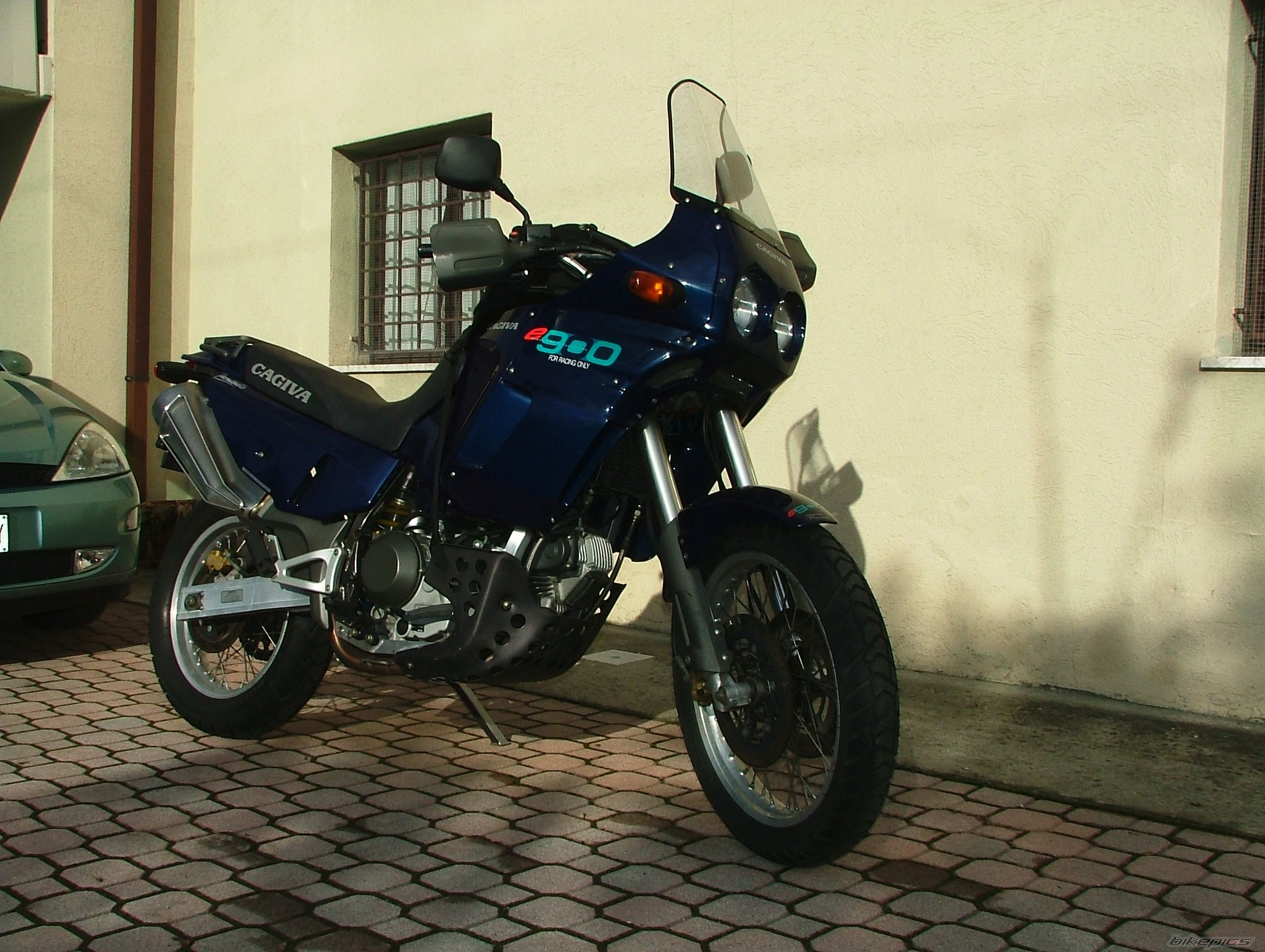 Photo 1869175