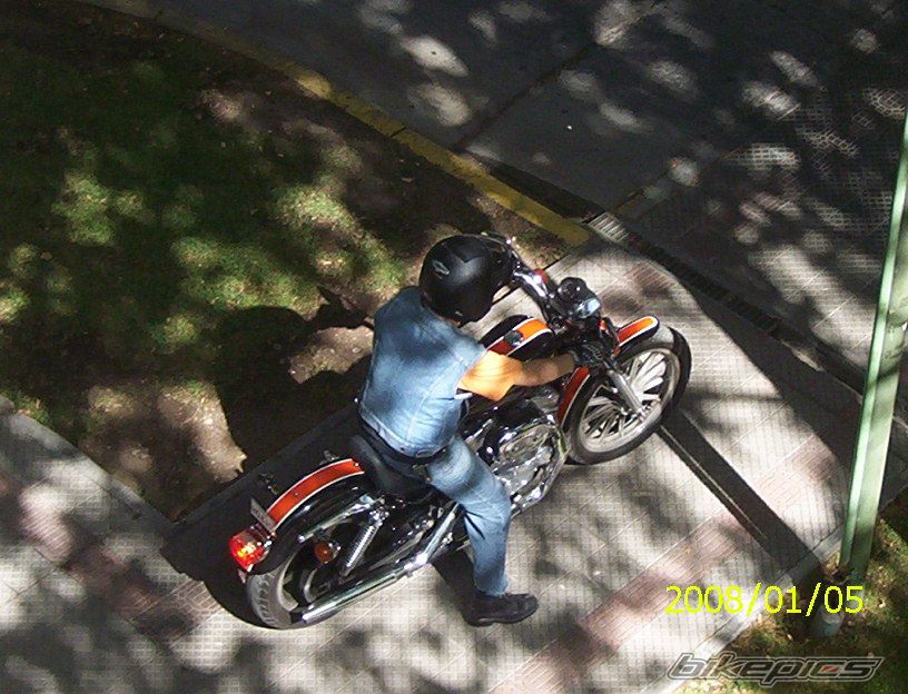 Photo 1869216