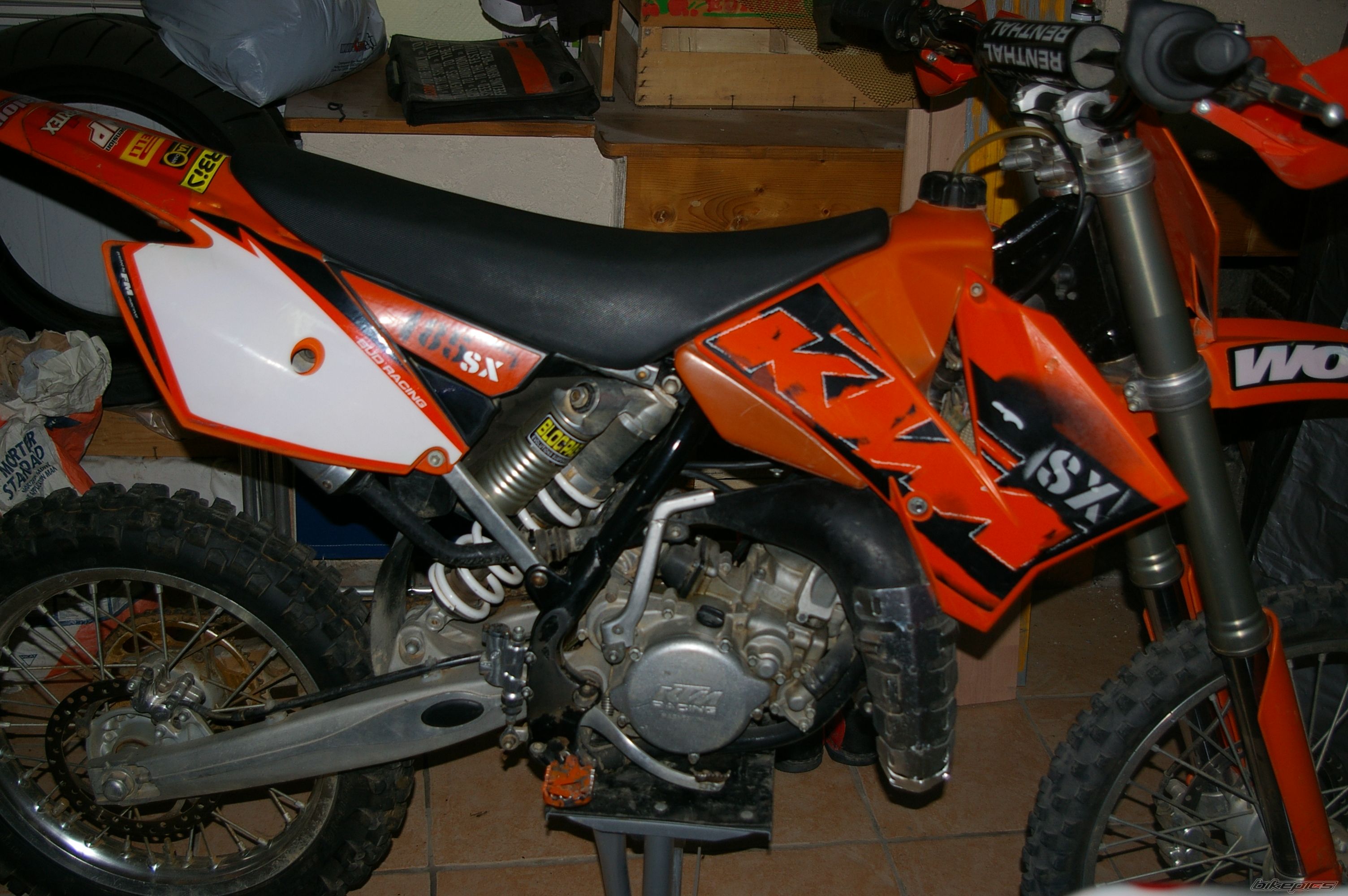 Photo 1869301
