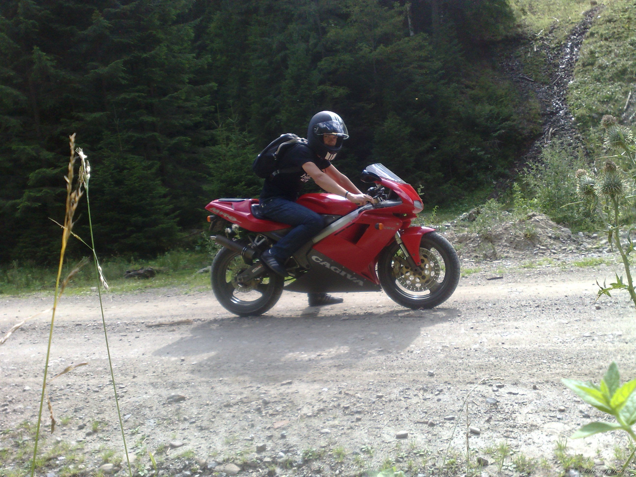 Photo 1869450