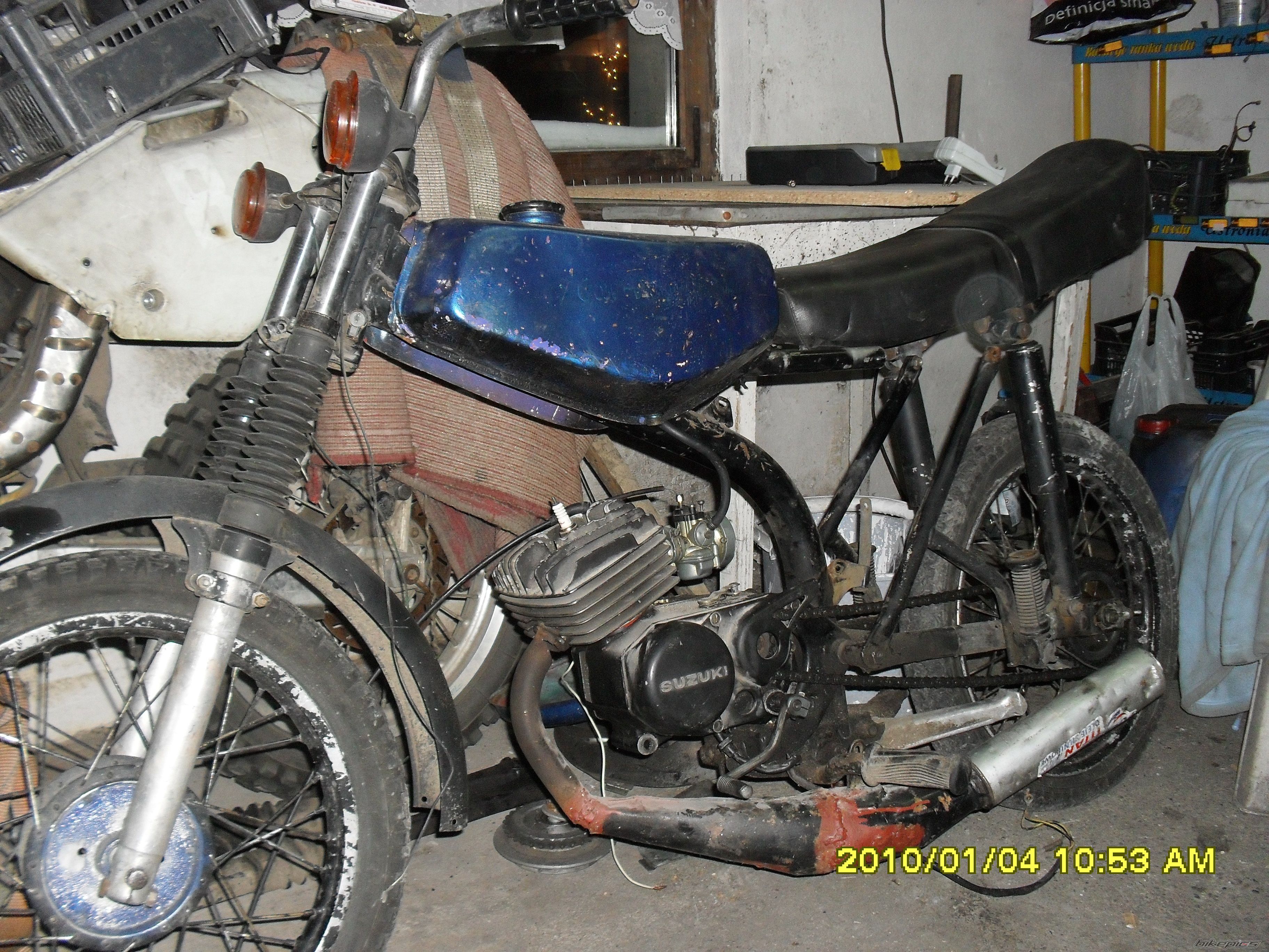 Photo 1869517