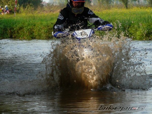 Photo 1869579