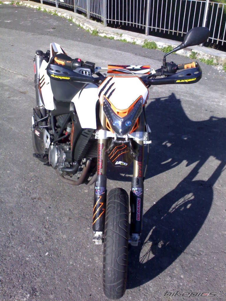 Photo 1869679