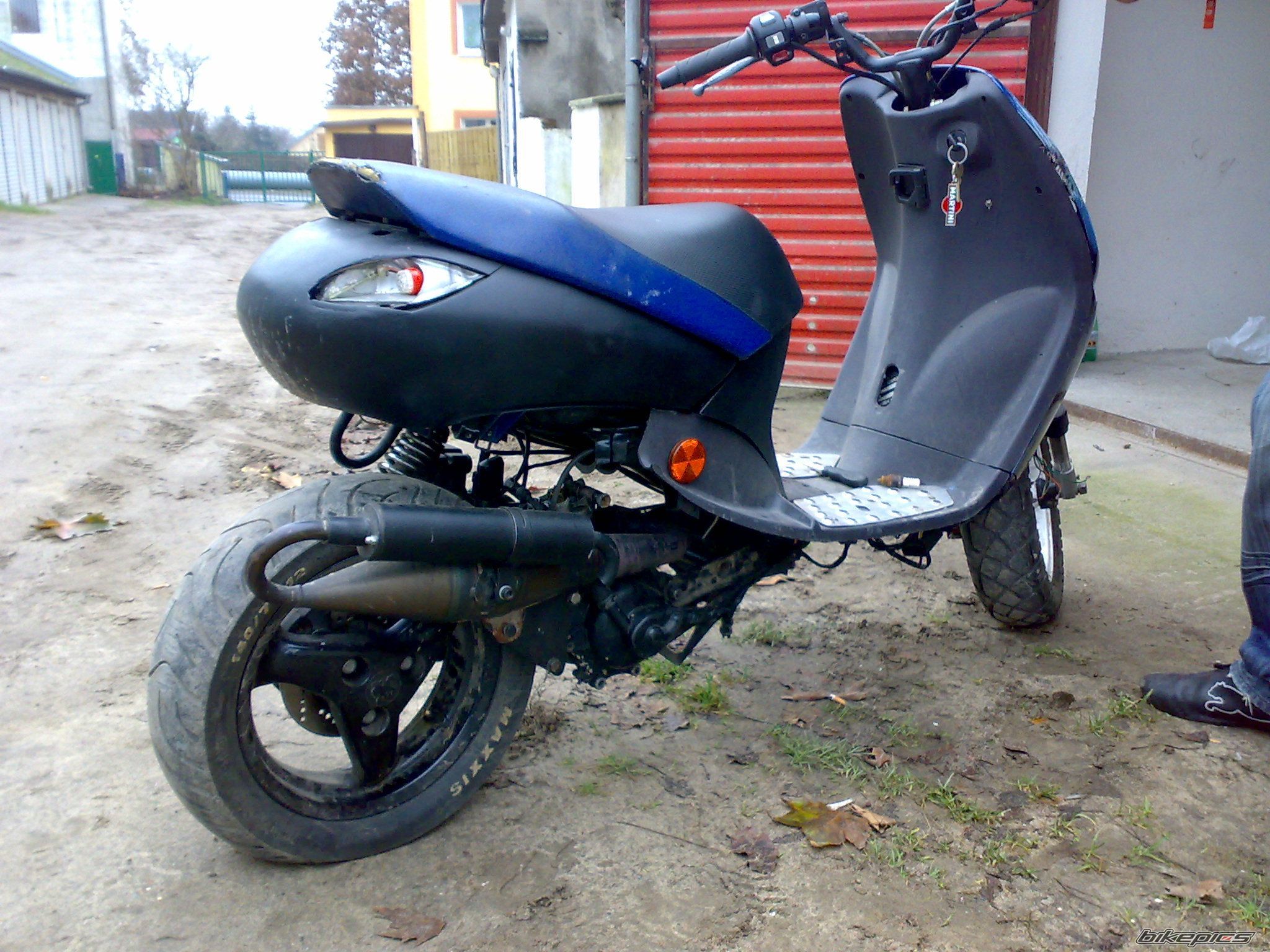 Photo 1869688