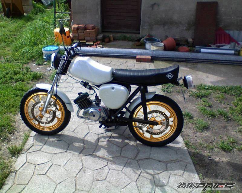 Photo 1869703