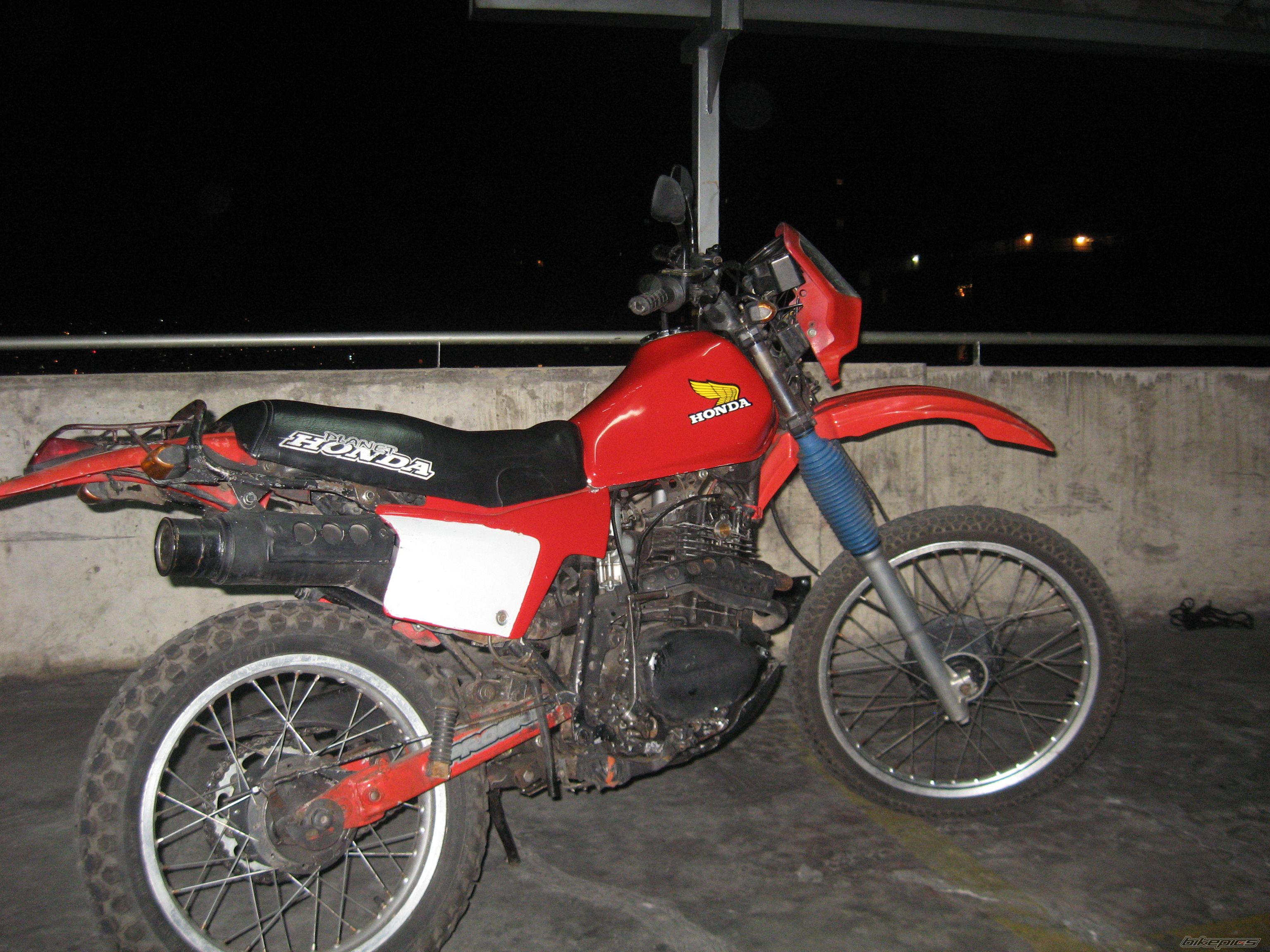 Photo 1869711