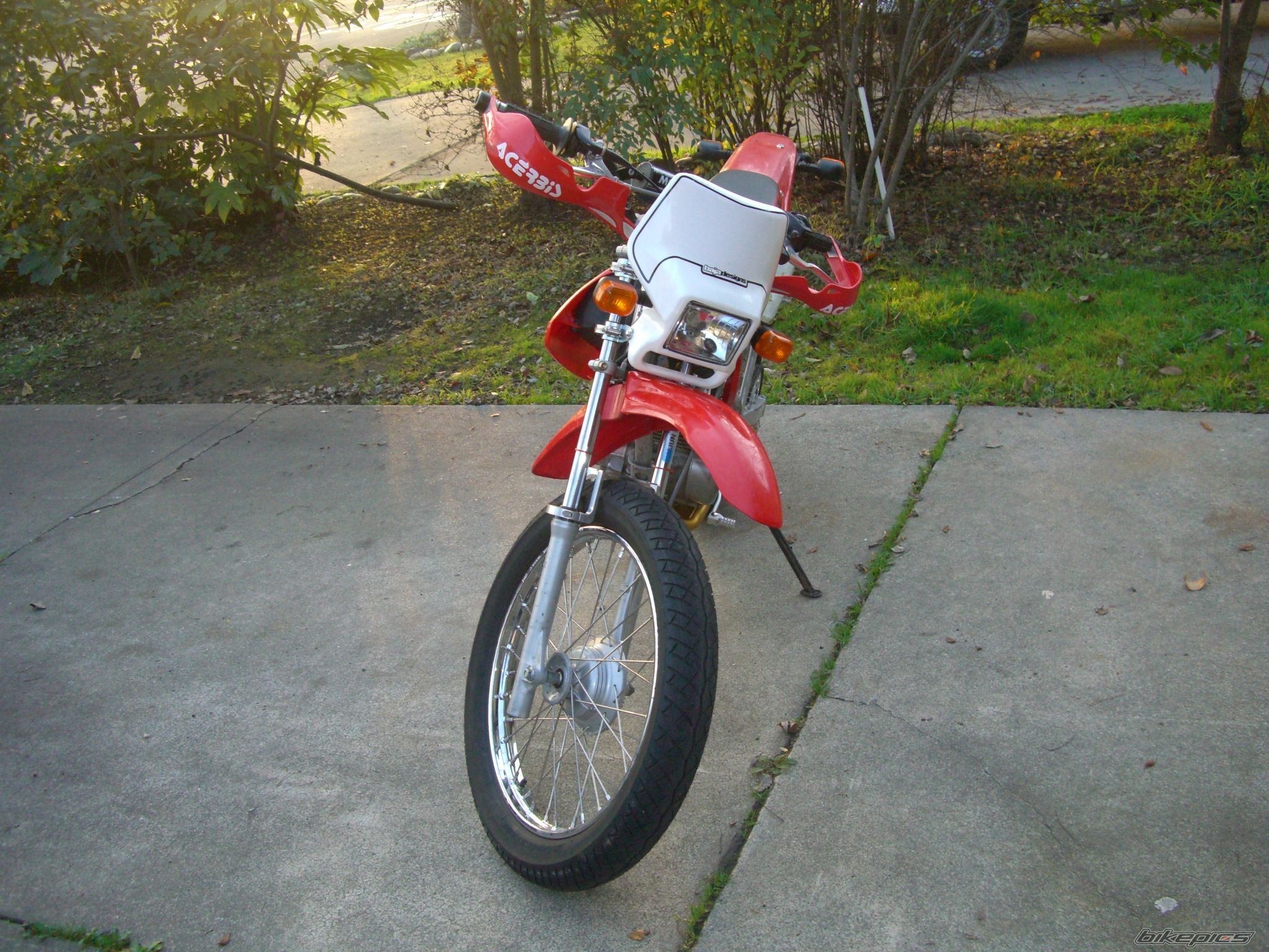 Photo 1869801