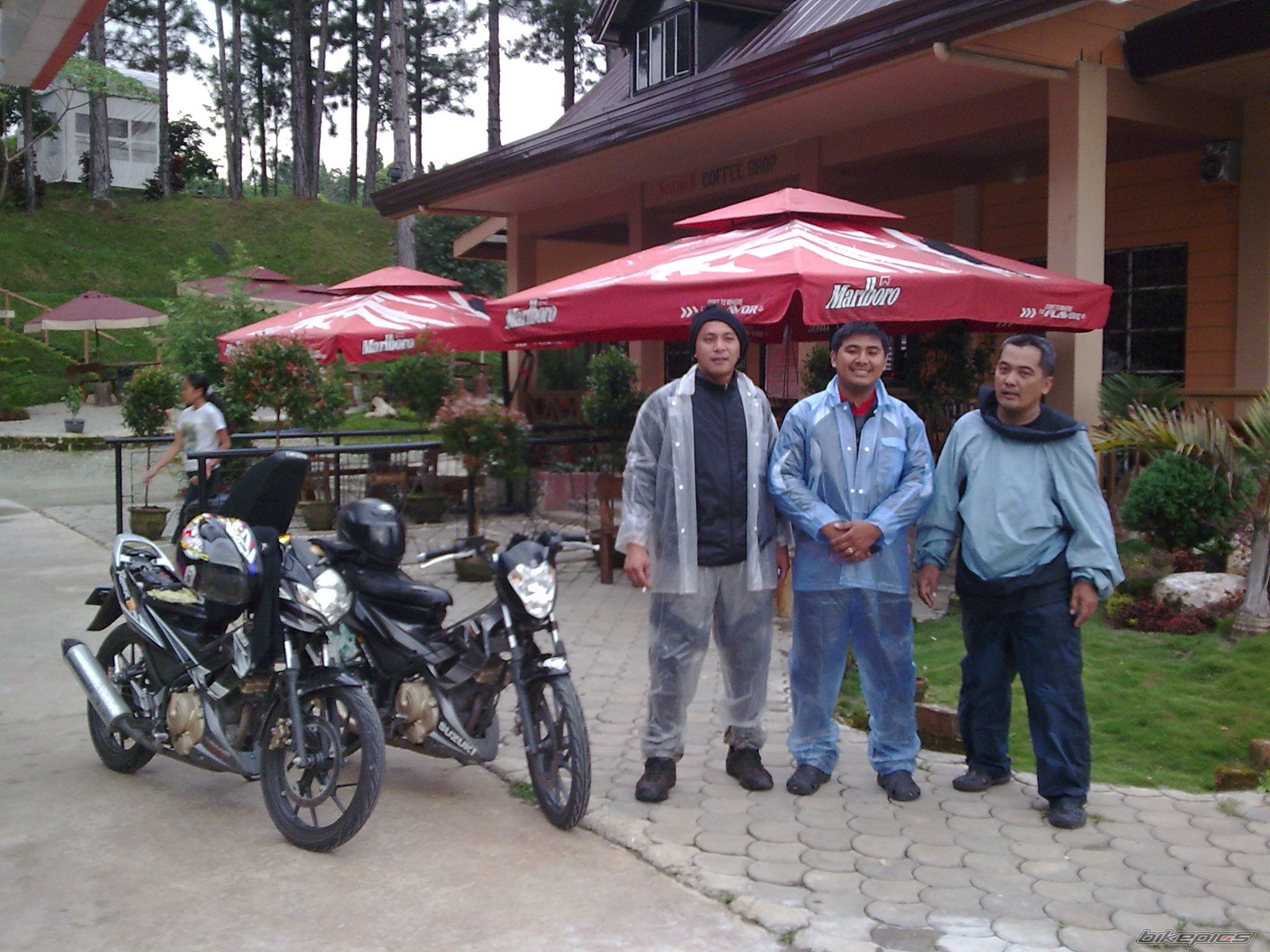 Photo 1869864