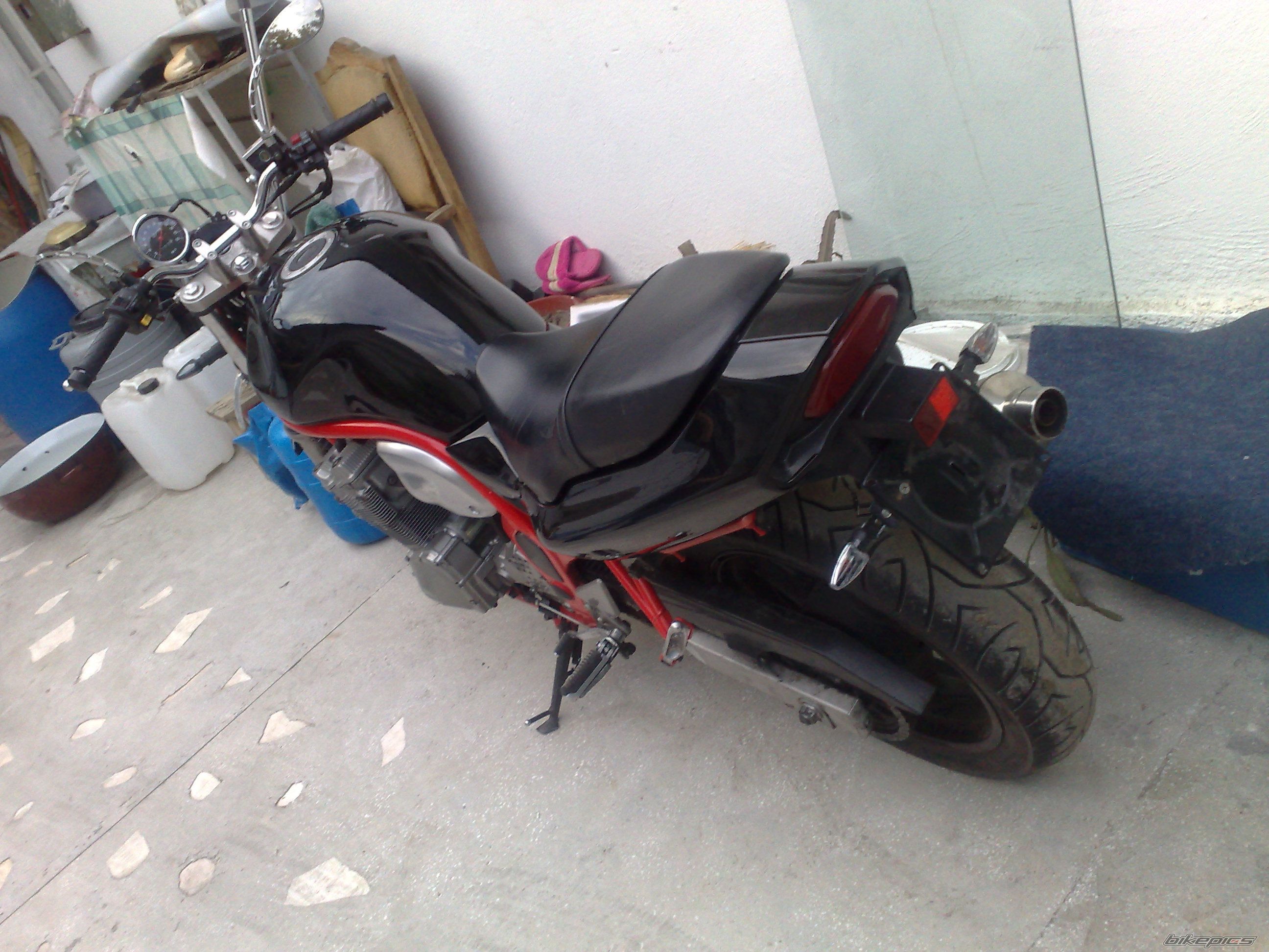 Photo 1869900