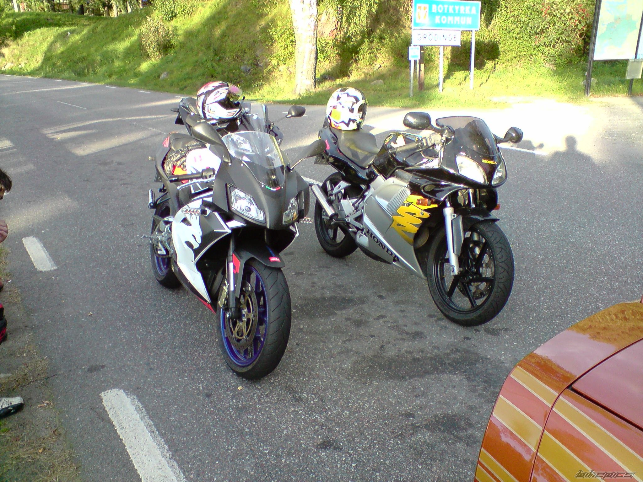 Photo 1869919