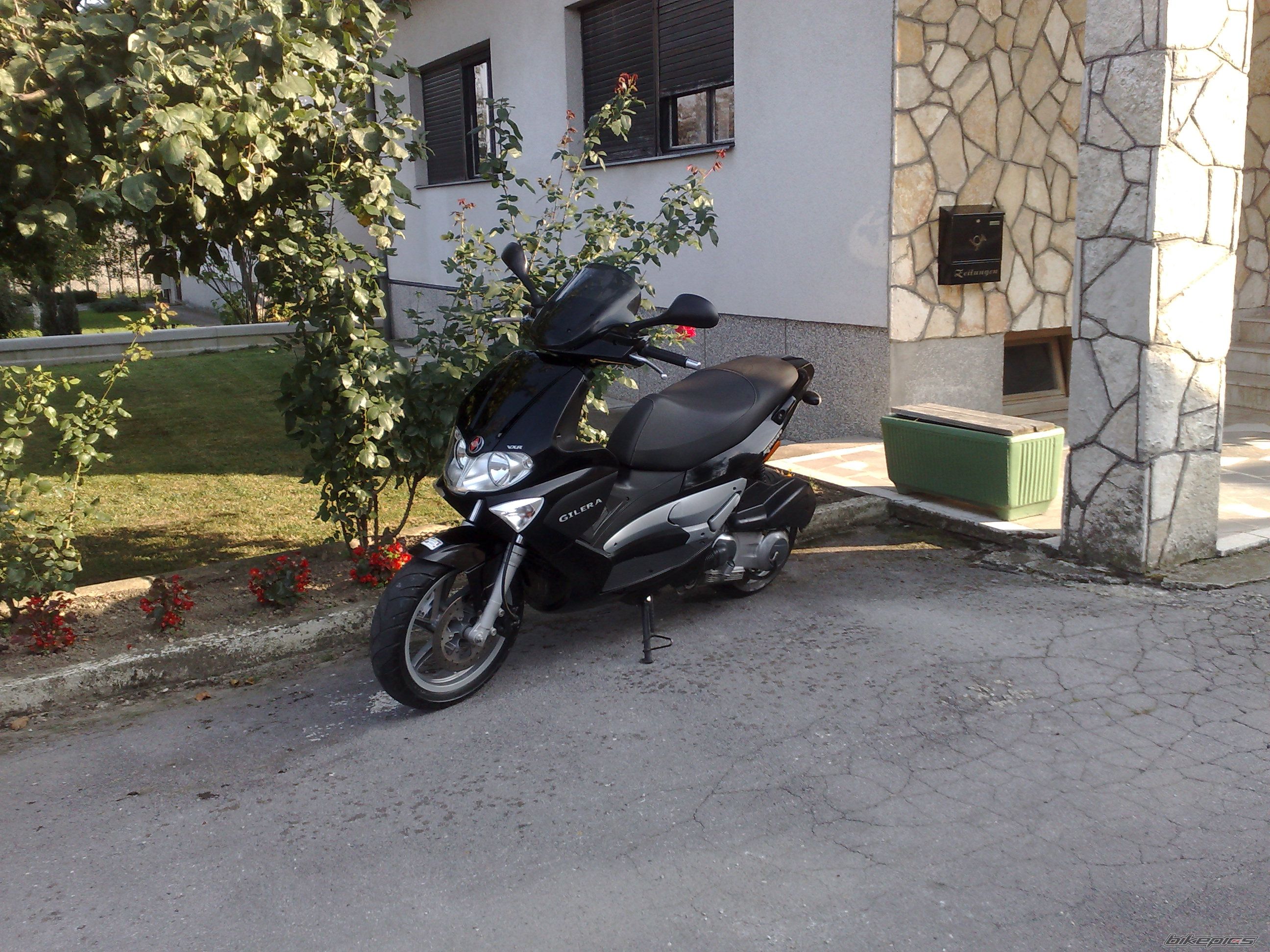 Photo 1869956