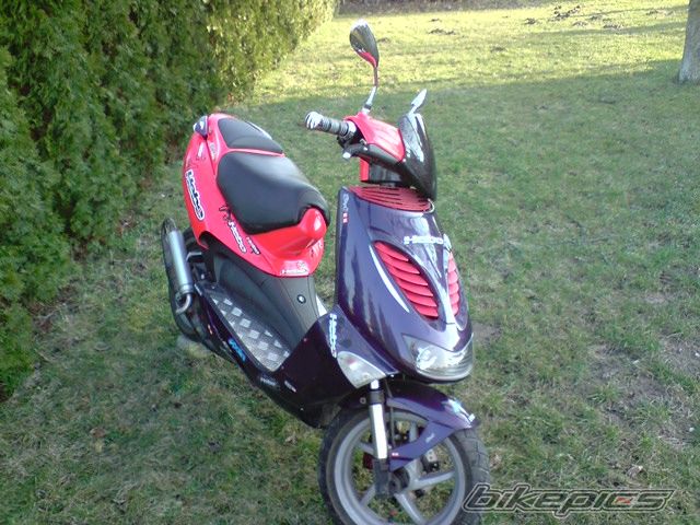 Photo 1870328