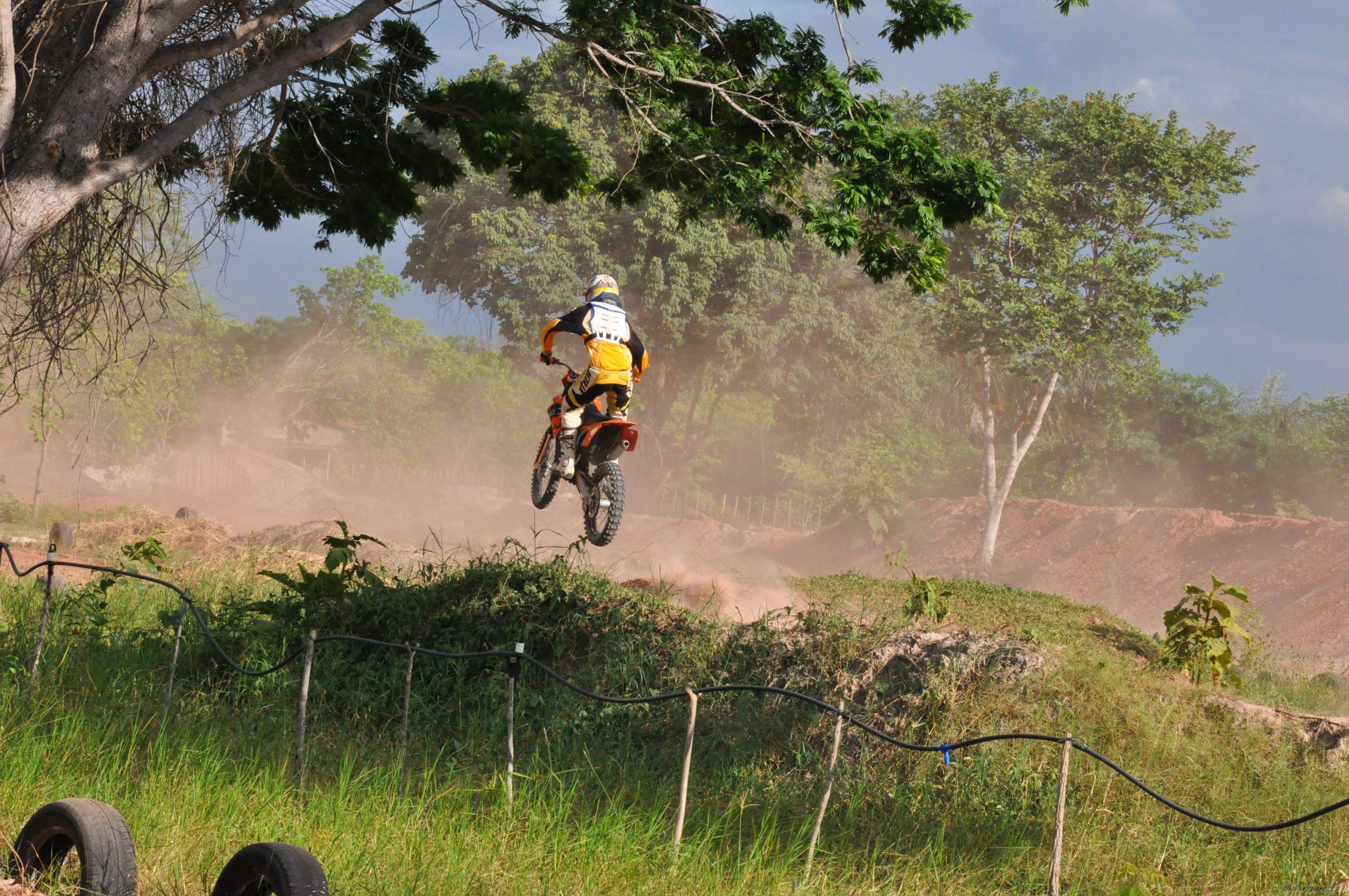 Bike Photo 1870601