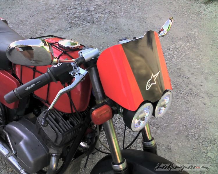 Photo 1871281