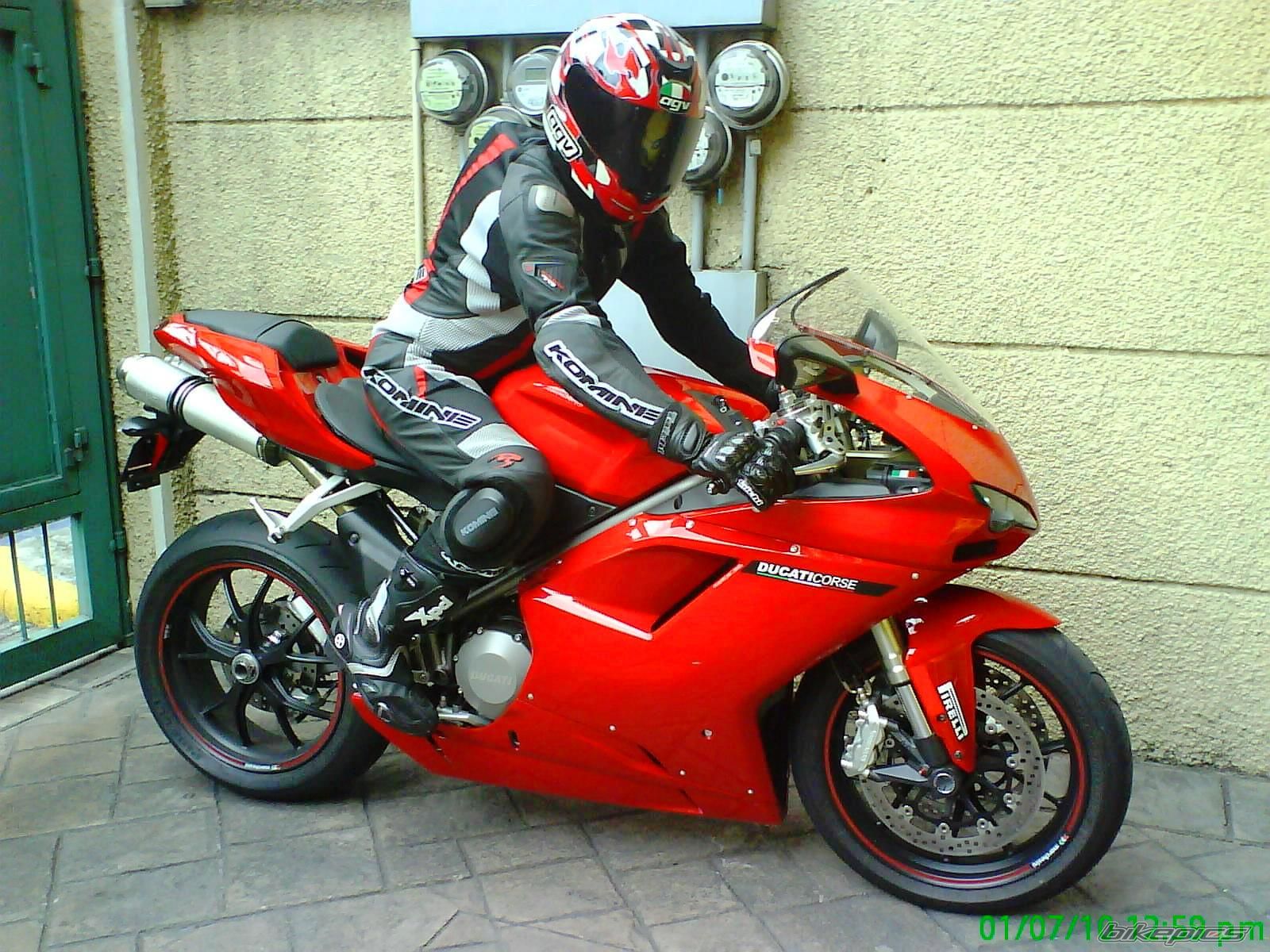 Photo 1871334