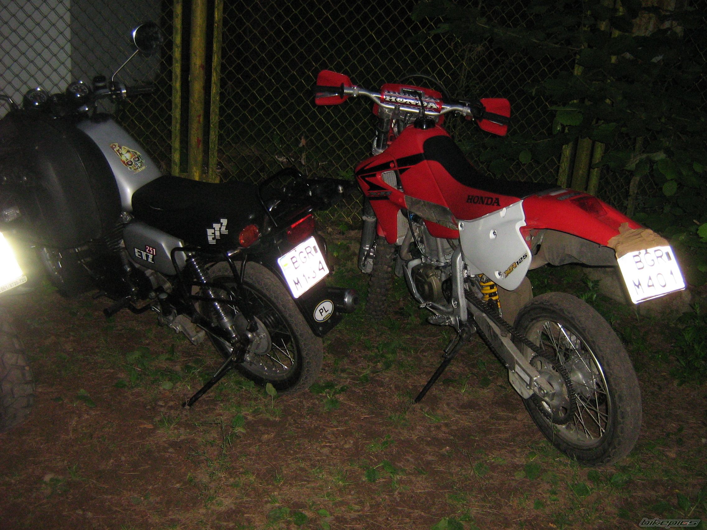 Photo 1871465