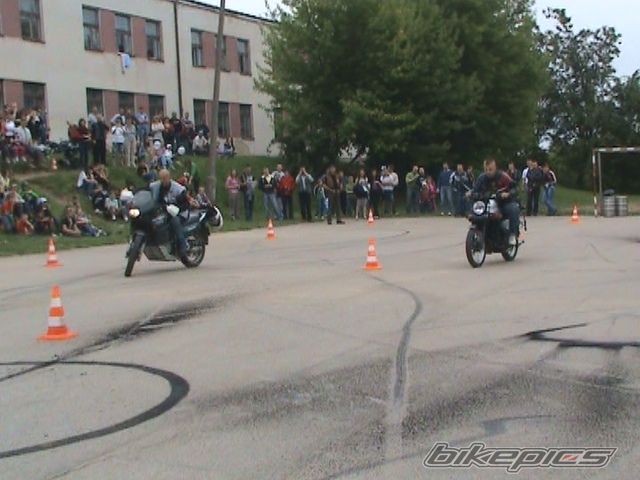 Photo 1871508