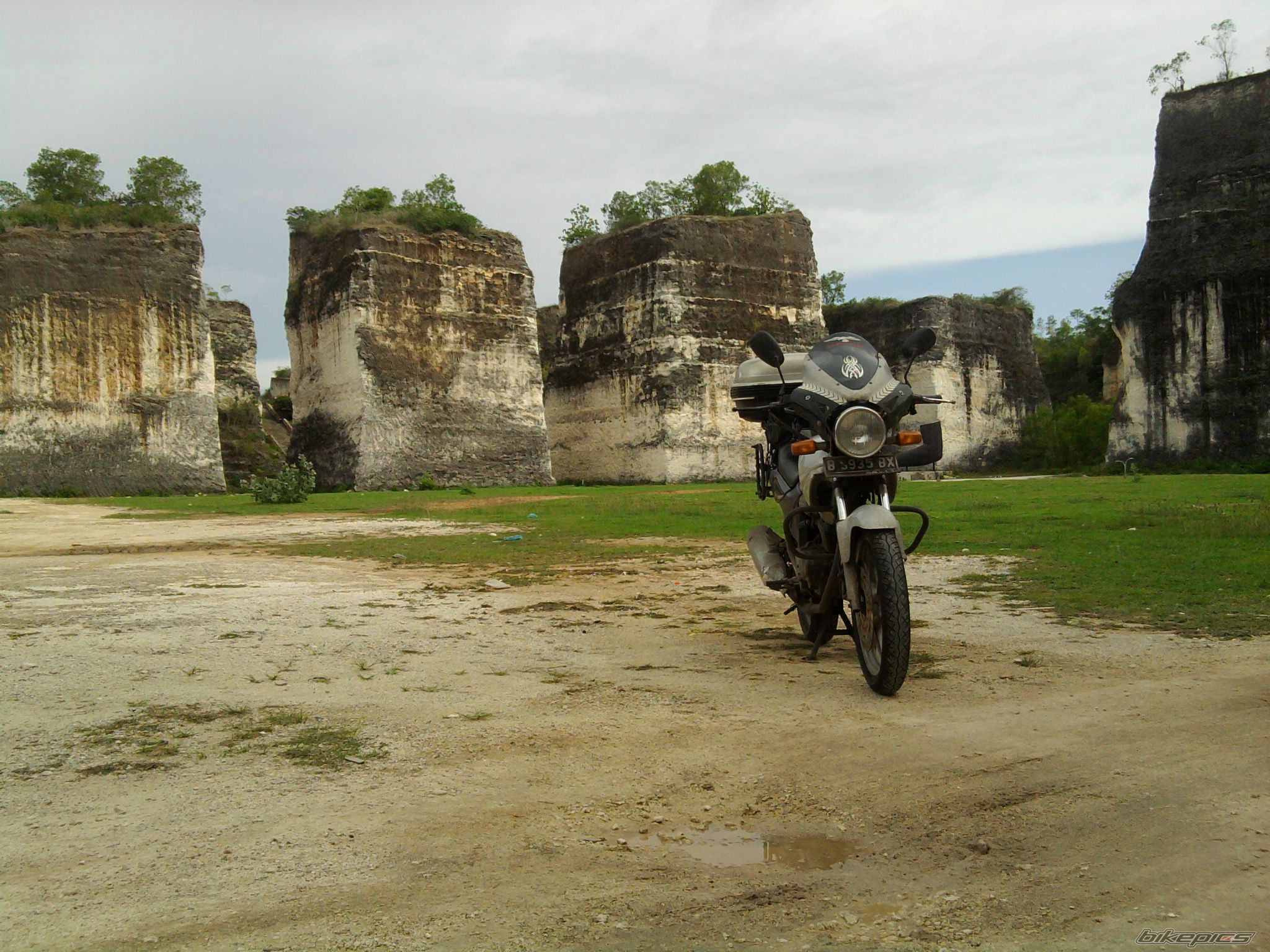 Photo 1871873
